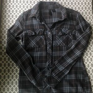 Size small dark grey flannel from pacsun